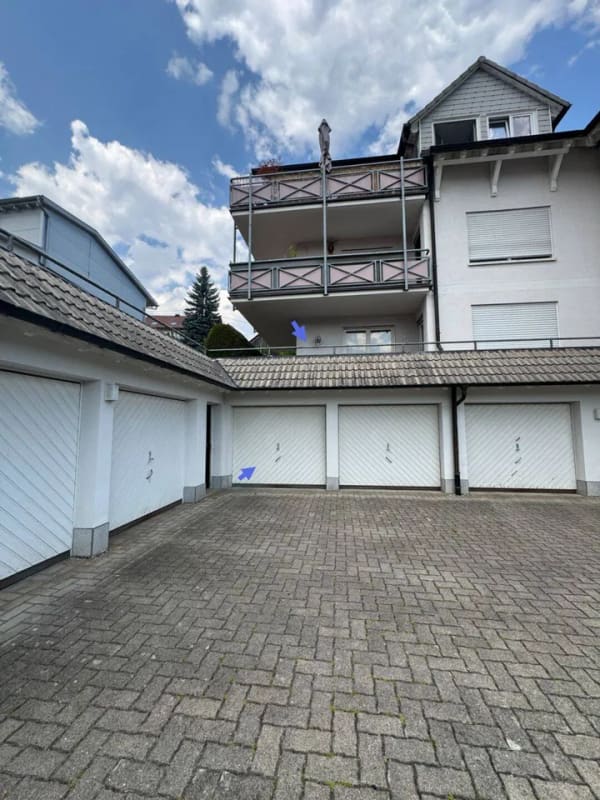 Immobilie in Niedereschach - Großzügige 4 Zimmer-Erdgeschosswohnung mit Terrasse, Garage und Stellplatz in Niedereschach - Bild 1