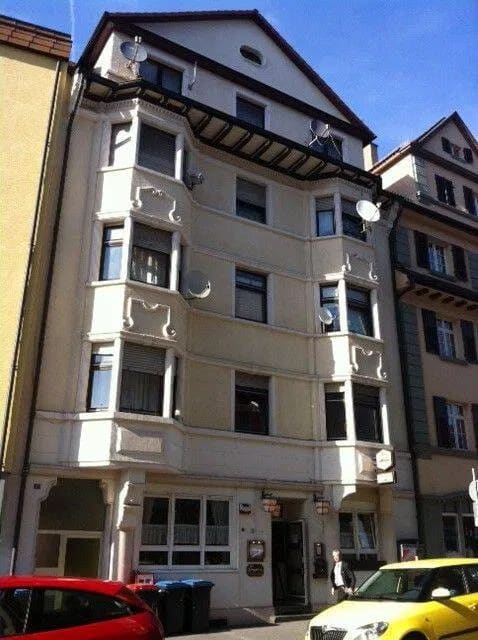 Immobilie in Pforzheim - 1-Zimmer-Wohnung mit Ausblick über Brötzinger Dächer - Bild 0