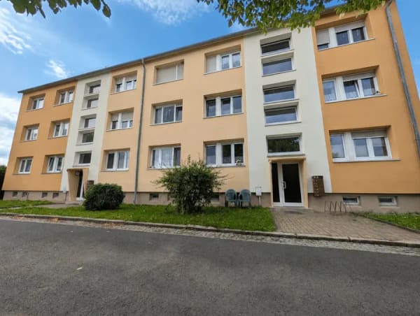 Immobilie in Herrnhut -  2-Zimmer-Eigentumswohnung mit Loggia und Garage – ideal für Eigennutzer oder Kapitalanleger - Bild 2