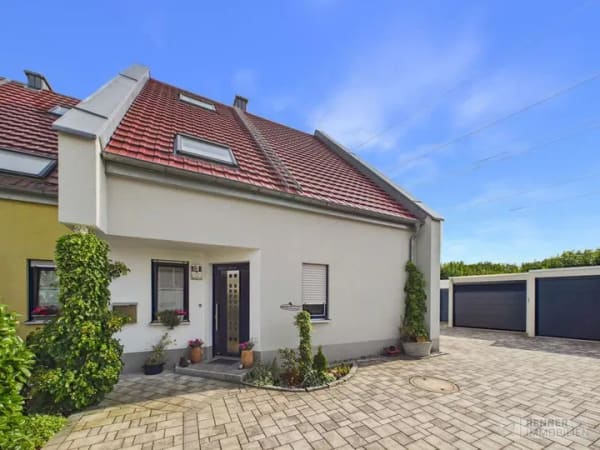 Immobilie in Postbauer-Heng - Familienfreundliche Doppelhaushälfte in Postbauer-Heng mit 171 m² in naturnaher Lage - Bild 0
