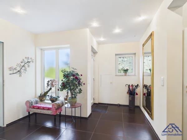 Immobilie in Flintbek - Einfamilienhaus saniert zum Kauf in 24220 Flintbek | Lütt Immobilien Kiel | Provisionsfrei für Kaufende - Bild 3