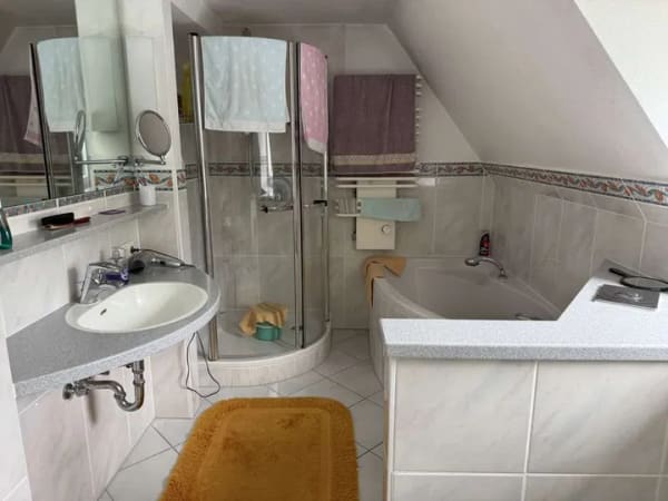 Immobilie in Münchberg - Zweifamilienhaus m. Einliegerwohnung in Münchberg * Nähe Klinkum - Bild 0