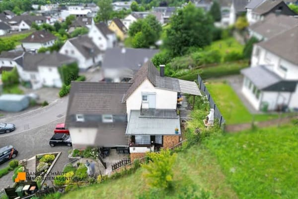 Immobilie in Engelskirchen - Eigentumswohnung im Zweifamilienhaus in attraktiver Lage von Engelskirchen - Bild 2