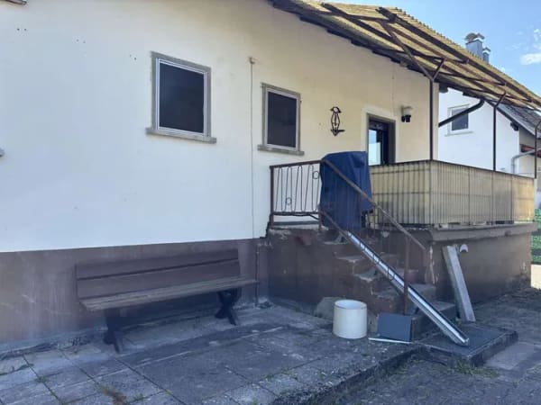 Immobilie in Lichtenau - 1-2 Familienhaus freistehend Ecklage mit Garten und Aussich - Bild 2