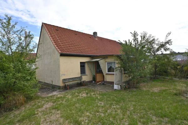 Immobilie in Genthin - Charmante Doppelhaushälfte mit großem Grundstück in ruhiger Lage von Genthin - Bild 4