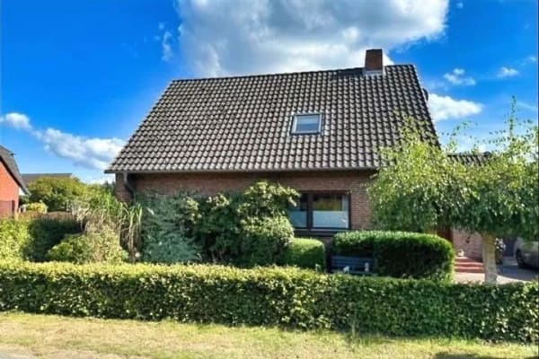 Immobilie in Ebersdorf - Ebersdorf sucht junge Familie! Gepflegtes Haus mit schönem Garten. - Bild 2