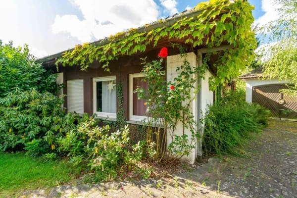 Immobilie in Lage - Bungalow auf einem Erbbaugrundstück - Bild 1