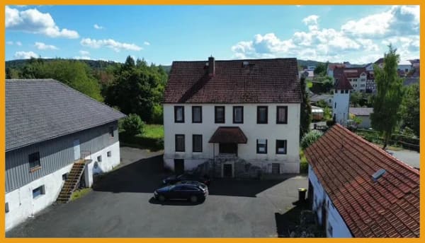 Immobilie in Alsfeld - VIER-SEITEN-HOF MIT KLEINEM WALD! 
KEINE KÄUFERPROVISION - Bild 0