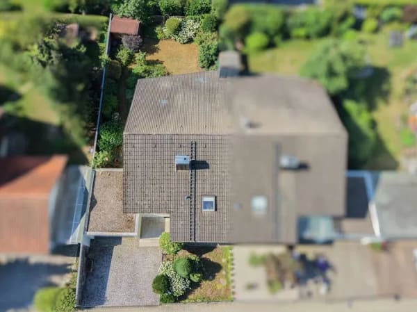 Immobilie in Wettstetten - Viel Platz zum Wohlfühlen – gepflegte Doppelhaushälfte mit schönem Garten, Terrasse und Garage - Bild 1