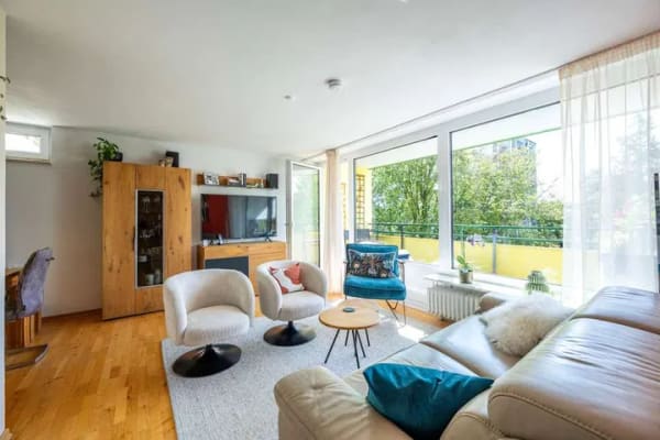 Immobilie in Unterschleißheim - Vermietete 3-Zimmer-Wohnung mit Balkon und Tiefgaragenstellplatz in Unterschleißheim - Bild 1
