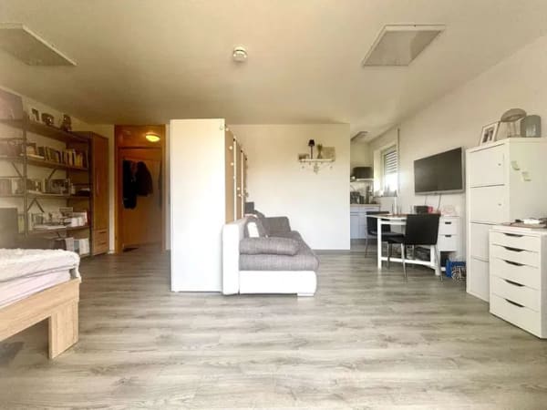 Immobilie in Tübingen - Praktische 1-Zimmer-Wohnung mit Balkon, Aufzug und Stellplatz - Bild 1