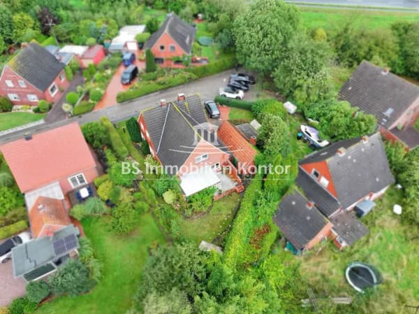 Immobilie in Moormerland - Gandersum! Gepflegtes Einfamilienhaus mit Garage und Gartenanlage in idyllischer Lage! - Bild 3