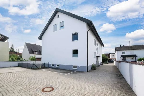 Immobilie in Karlsfeld - Äußerst gepflegtes Mehrfamilienhaus in Karlsfeld - Bild 1