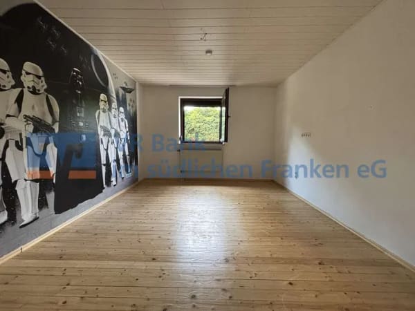 Immobilie in Heilsbronn - Einfamilienhaus mit Wintergarten und viel Gestaltungspotenzial - Bild 3