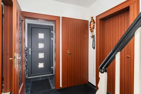 Immobilie in Bremen - Bremen - Überseestadt | Charmantes Wohnhaus mit Kaminofen, Balkon und ausgebautem Dachgeschoss - Bild 1