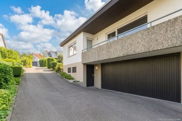 Immobilie in Aglasterhausen - Zweifamilienhaus in Aglasterhausen: viel Platz und ein sonniges Zuhause - Bild 1