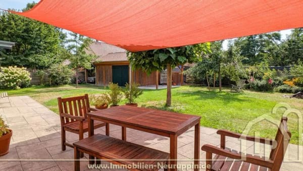 Immobilie in Fehrbellin - Wustrau am Ruppiner See: hochwertig kernsaniertes Einfamilienhaus auf 760 m² Grundstück - Bild 2