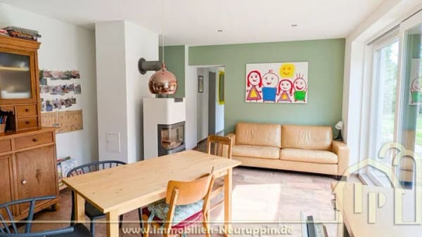 Immobilie in Fehrbellin - Wustrau am Ruppiner See: hochwertig kernsaniertes Einfamilienhaus auf 760 m² Grundstück - Bild 3