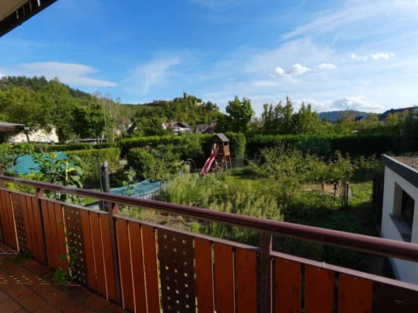 Immobilie in Ortenberg - ***Wohnen mit Schlossblick - Attraktives Zwei- bis Dreifamilienhaus in Ortenberg*** - Bild 3