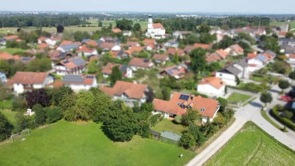 Immobilie in Polling - Natur. Ruhe. Weite. - Großzügiges Zweifamilienhaus mit vielseitigem Potenzial und traumhaftem Garten - Bild 2