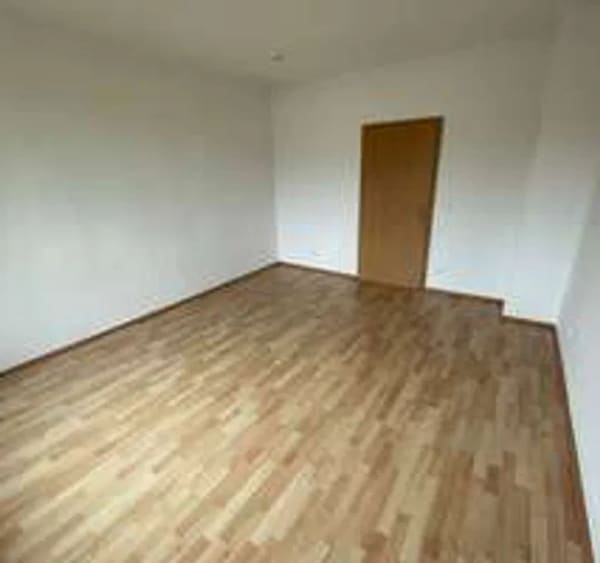 Immobilie in Bottrop - Das Objekt ist ein klassisches Mehrfamilienhaus in ruhiger Lage von Bottrop. - Bild 4