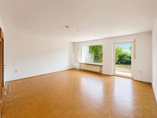 Immobilie in Puchheim - WINDISCH - Familienfreundliches Reihenhaus mit viel Potenzial in ruhiger Zentrumslage - bezugsfrei! - Bild 2