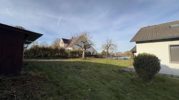 Immobilie in Hilgertshausen-Tandern - Großzügiges Einfamilienhaus mit traumhaftem Garten zu verkaufen - Bild 2