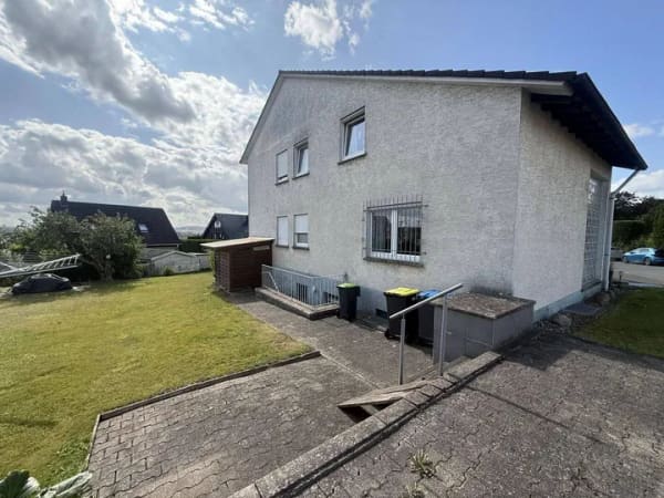 Immobilie in Blomberg - 2 Familienhaus auf dem Hamburger Berg in Blomberg - Bild 1