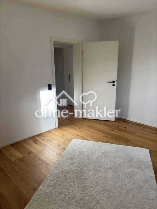 Immobilie in Gerolzhofen - 2-Zimmerwohnung frisch saniert Innenstadt Gerolzhofen ab sofort bezugsbereit - Bild 2