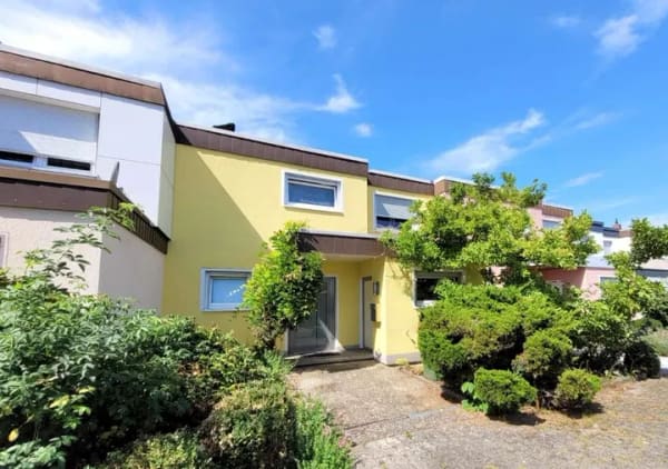 Immobilie in Bad Dürrheim - *Ein neues Zuhause wartet auf Sie* - Reihenhaus + Garten, Terrasse, Balkon - Bad Dürrheim - Bild 0