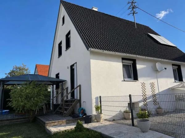 Immobilie in Neresheim - Modernisiertes Einfamilienhaus mit großem Garten - viel Platz für die ganze Familie" - Bild 0
