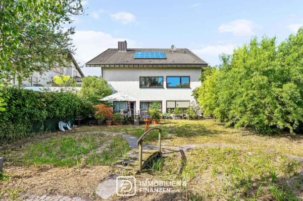 Immobilie in Leingarten - Großzügiges Wohndomizil mit Einliegerwohnung, Wellnessbereich & idyllischem Garten in Leingarten - Bild 0