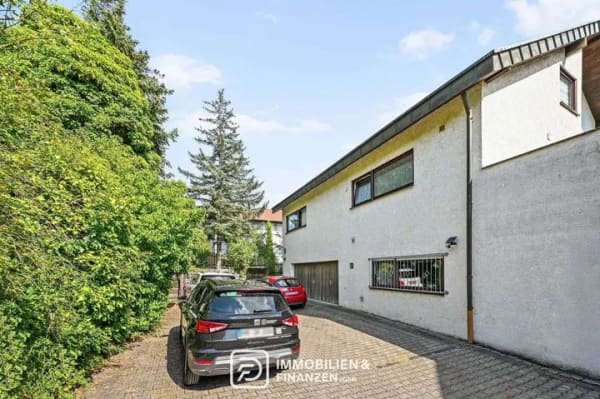 Immobilie in Leingarten - Großzügiges Wohndomizil mit Einliegerwohnung, Wellnessbereich & idyllischem Garten in Leingarten - Bild 4