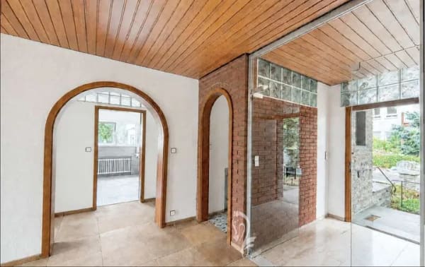 Immobilie in Eibelstadt - Viel Platz für die Familie – großzügiges Haus mit Garten und Ausbaupotenzial im UG - Bild 3