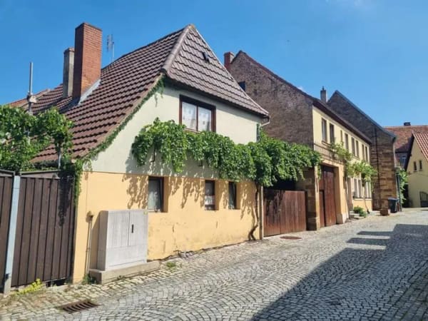 Immobilie in Prichsenstadt - Historischer Freiraum in der Stadt: Einziehen, leben und Schritt für Schritt modernisieren - Bild 3