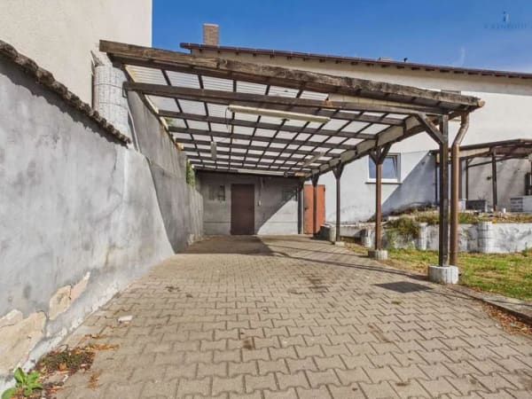 Immobilie in Eisenberg (Pfalz) - **Gemütliches EFH mit guter Raumaufteilung, Carport, Garten und Lagerflächen - viel Potenzial!** - Bild 2
