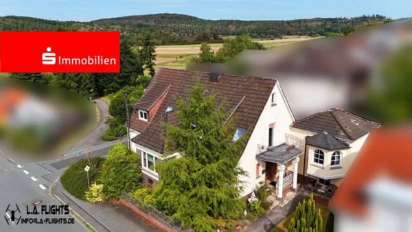 Immobilie in Frankenau - Großzügiges Einfamilienhaus mit 212 m² Wohnfläche und schönem Kellerwaldblick - Bild 0