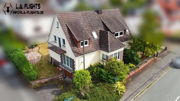 Immobilie in Frankenau - Großzügiges Einfamilienhaus mit 212 m² Wohnfläche und schönem Kellerwaldblick - Bild 1