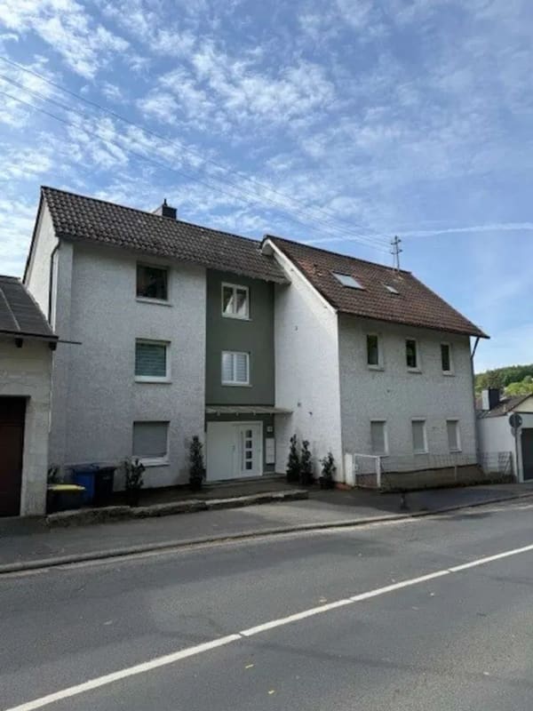 Immobilie in Königstein - Wertbeständige Kapitalanlage: Gepflegtes Mehrfamilienhaus in attraktiver Lage von Mammolshain - Bild 1