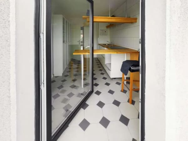 Immobilie in Gladbeck - Gladbeck Nähe Krankenhaus +++ Personenaufzug +++ teilmöbliertes Appartment +++ Balkon mit schöner - Bild 2