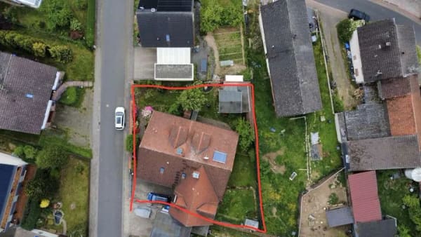 Immobilie in Geiselbach - Viel Platz für den Alltag in diesem gepflegten Einfamilienhaus in Geiselbach - Bild 1