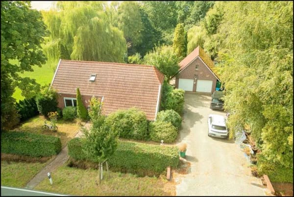 Immobilie in Uplengen - ***Ostfriesisches Fehnhaus mit großem Grundstück und viel Privatsphäre***
 - Bild 1