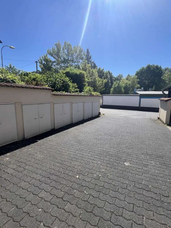 Immobilie in Linz am Rhein - großzügiges und helles Wohnhaus in zentraler Lage, perfekt als Zuhause für Familien mit Kindern  - Bild 4