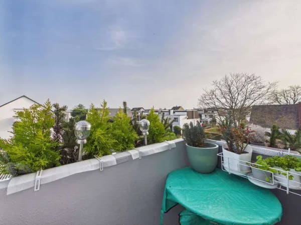 Immobilie in Eggenstein-Leopoldshafen - Vermietete 3-Zimmer-Wohnung mit Balkon und Garage - Bild 2