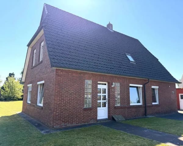 Immobilie in Westerstede - Ärmel hoch, Ideen an – dieses Haus wartet auf seinen Neustart! - Bild 1