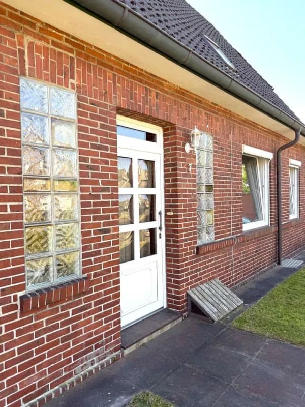 Immobilie in Westerstede - Ärmel hoch, Ideen an – dieses Haus wartet auf seinen Neustart! - Bild 2