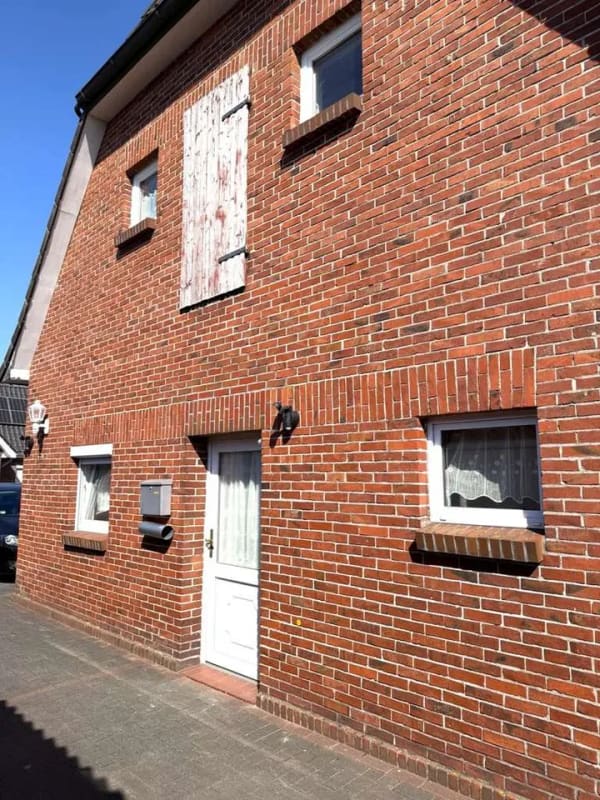 Immobilie in Westerstede - Ärmel hoch, Ideen an – dieses Haus wartet auf seinen Neustart! - Bild 3
