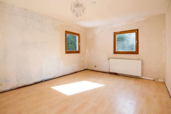 Immobilie in Burscheid - EIGENTLICH SUCHEN SIE EINE WOHNUNG? HIER BEKOMMEN SIE FAST EIN KLEINES HÄUSCHEN ! - Bild 3