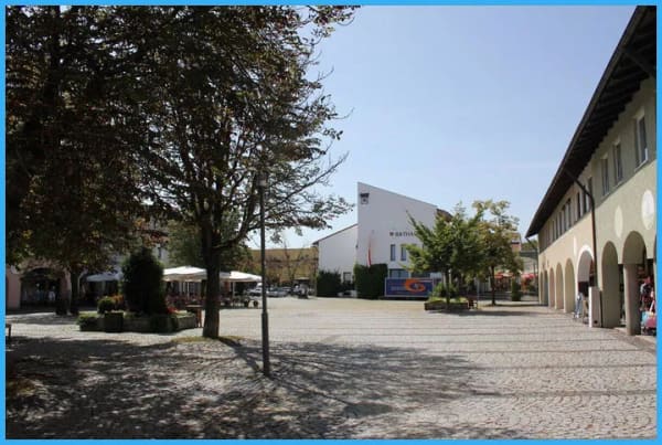 Immobilie in Bad Birnbach - DIPL.-Immowirt MAIER !! helles Appartement DIREKT IM ZENTRUM des Kurorts Bad Birnbach !! - Bild 1