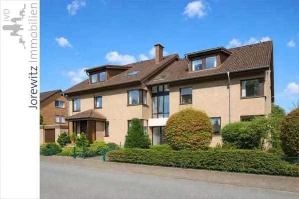 Immobilie in Steinhagen - Steinhagen: Sehr gepflegte und zentral gelegene 2 Zimmer-Wohnung mit Balkon und Carport - Bild 2